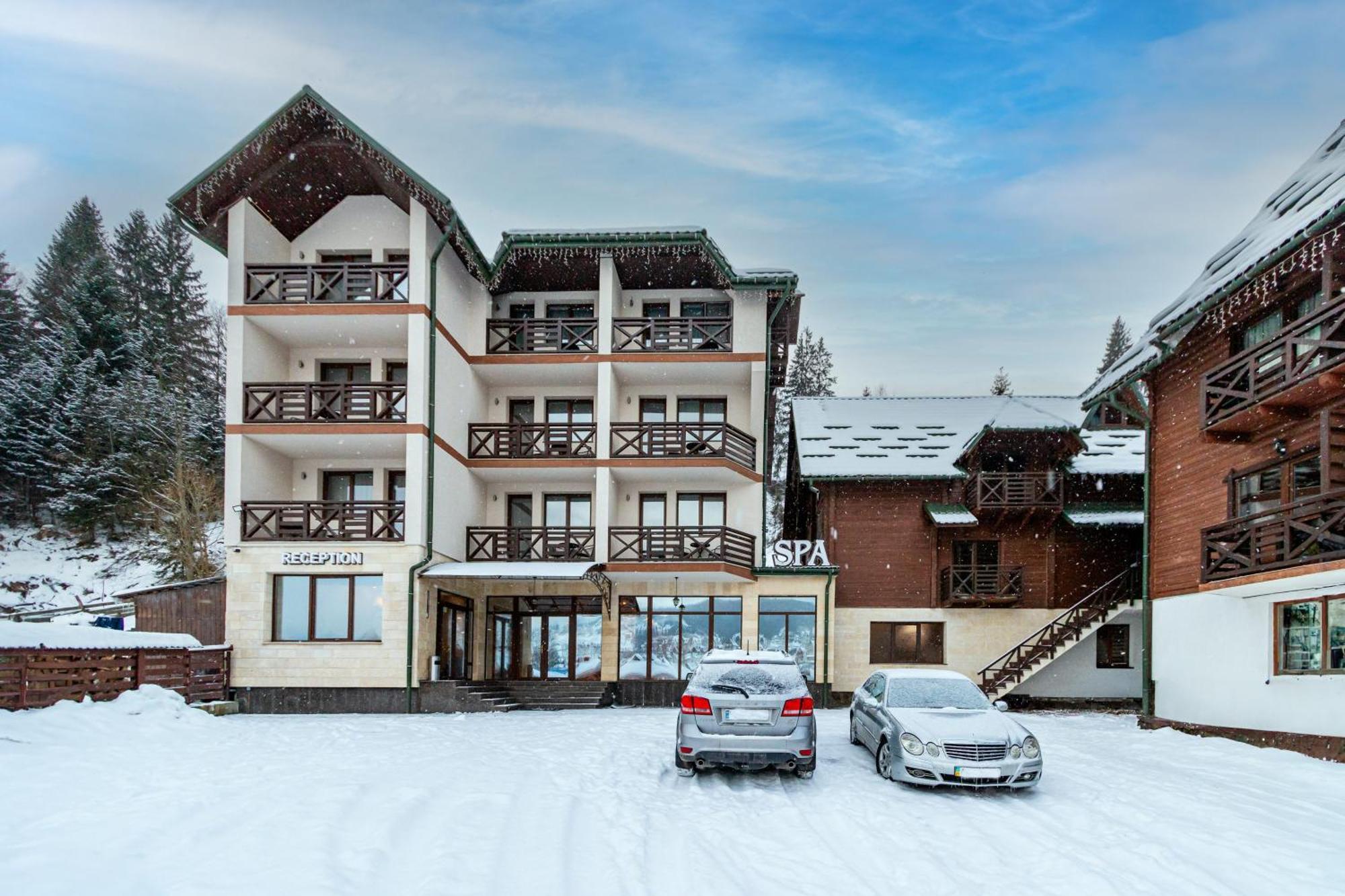 La Кrechunu Hotel Bukovel Bagian luar foto