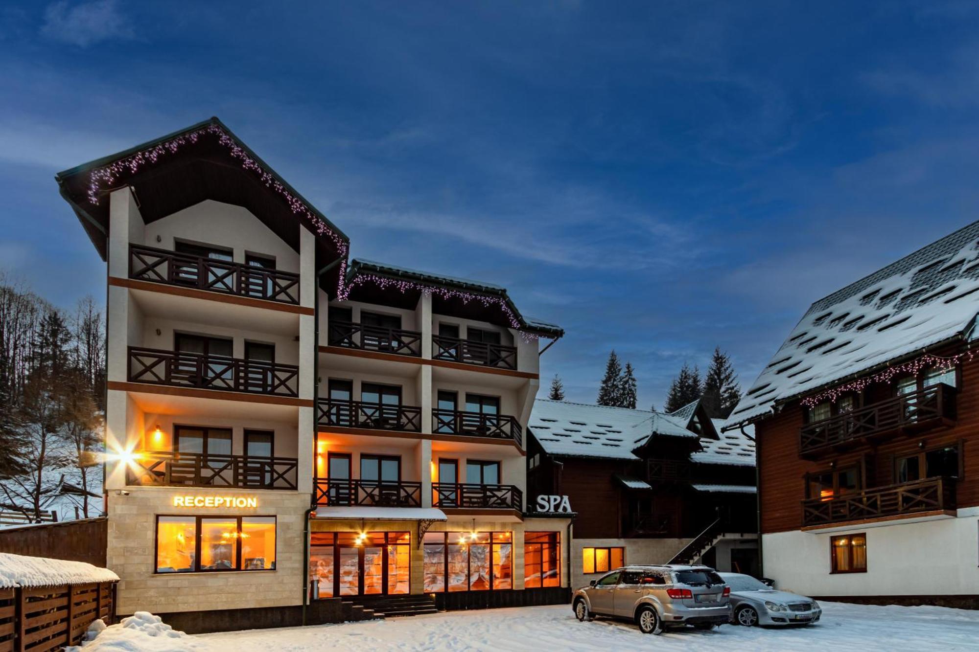 La Кrechunu Hotel Bukovel Bagian luar foto