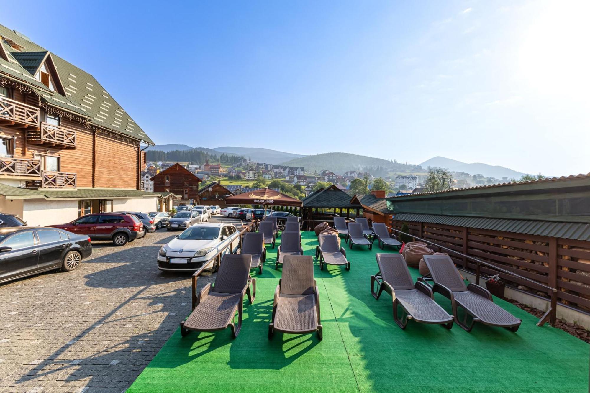 La Кrechunu Hotel Bukovel Bagian luar foto