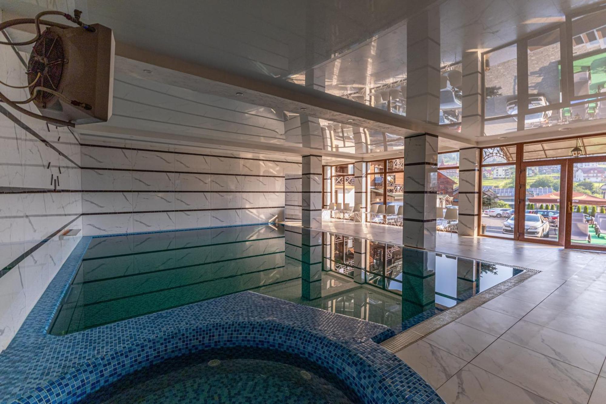 La Кrechunu Hotel Bukovel Bagian luar foto