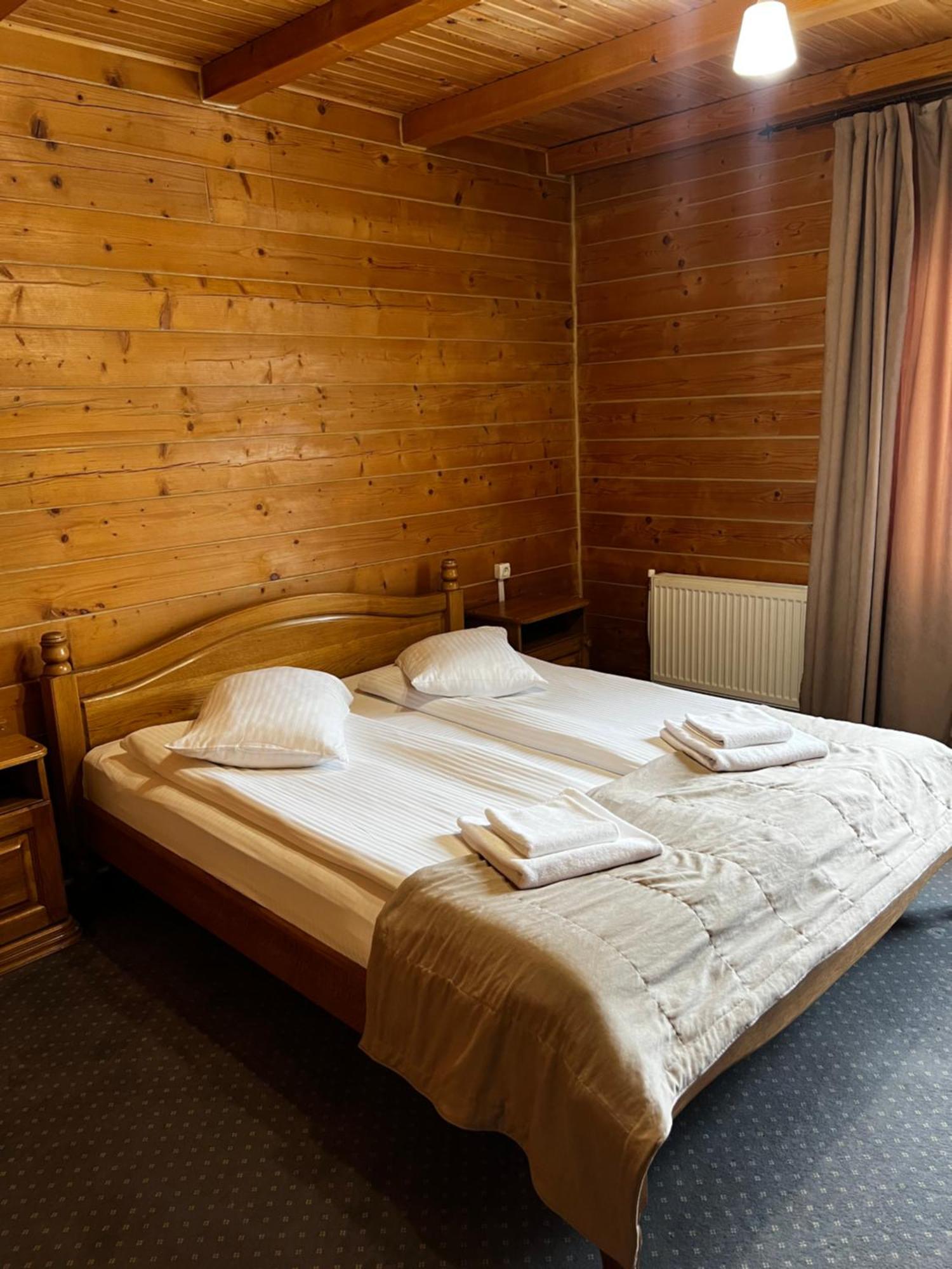 La Кrechunu Hotel Bukovel Bagian luar foto