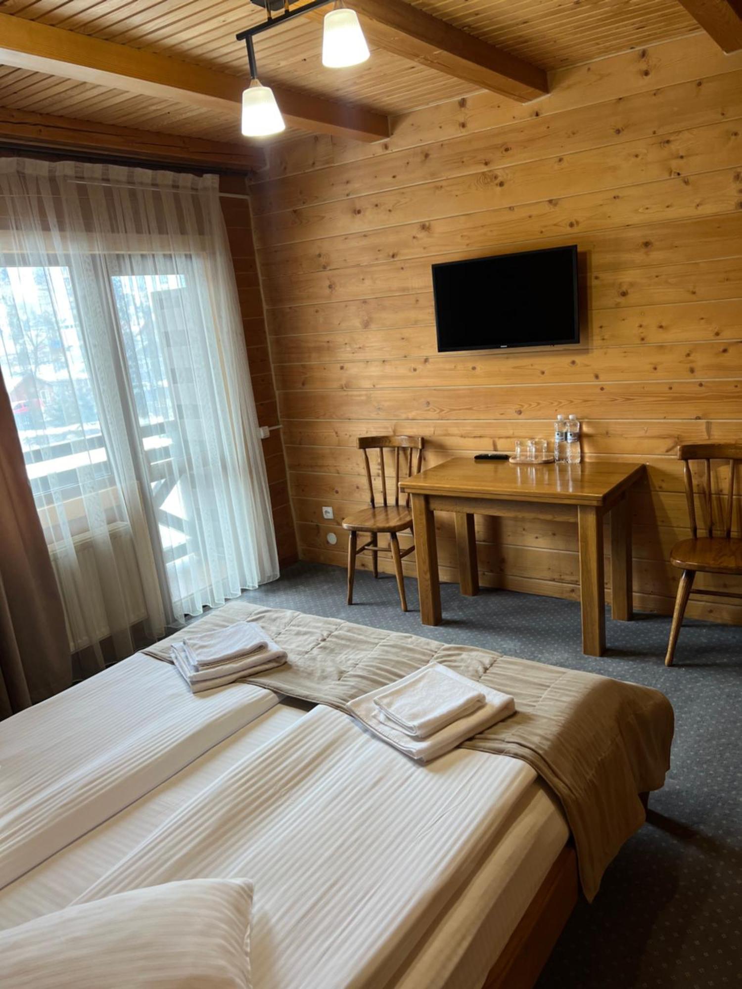 La Кrechunu Hotel Bukovel Bagian luar foto